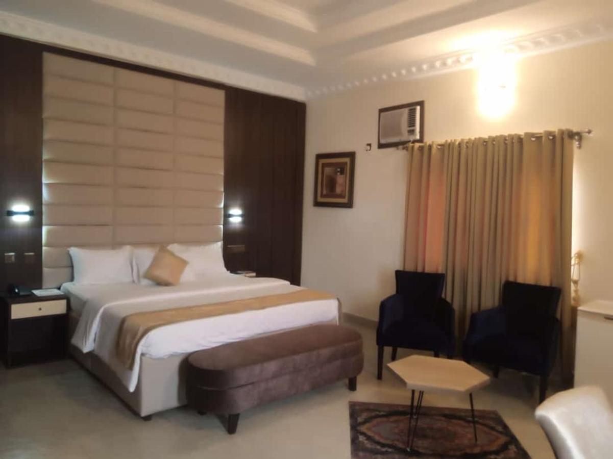 Roban Hotels Limited Enugu Exterior foto