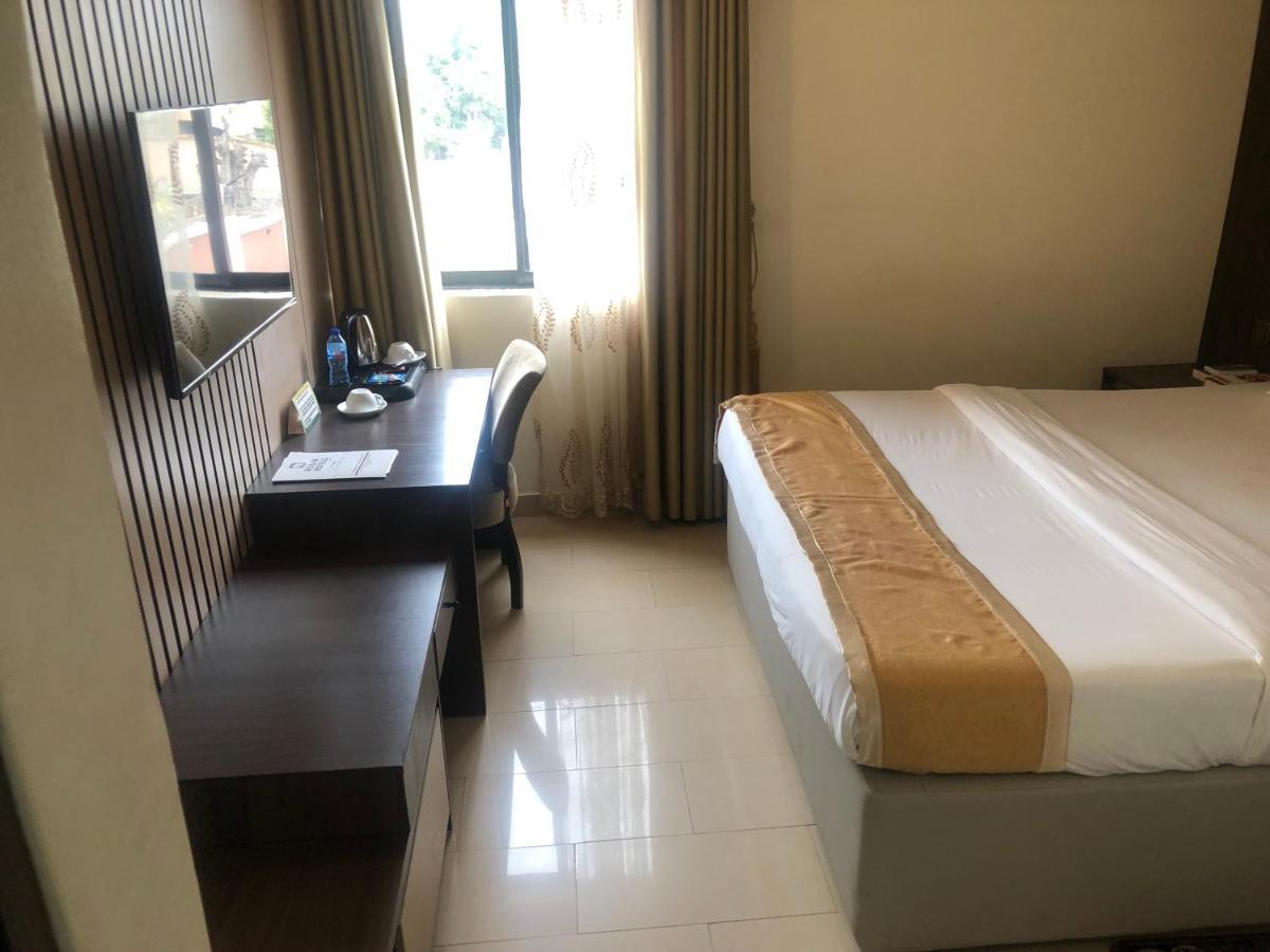 Roban Hotels Limited Enugu Exterior foto