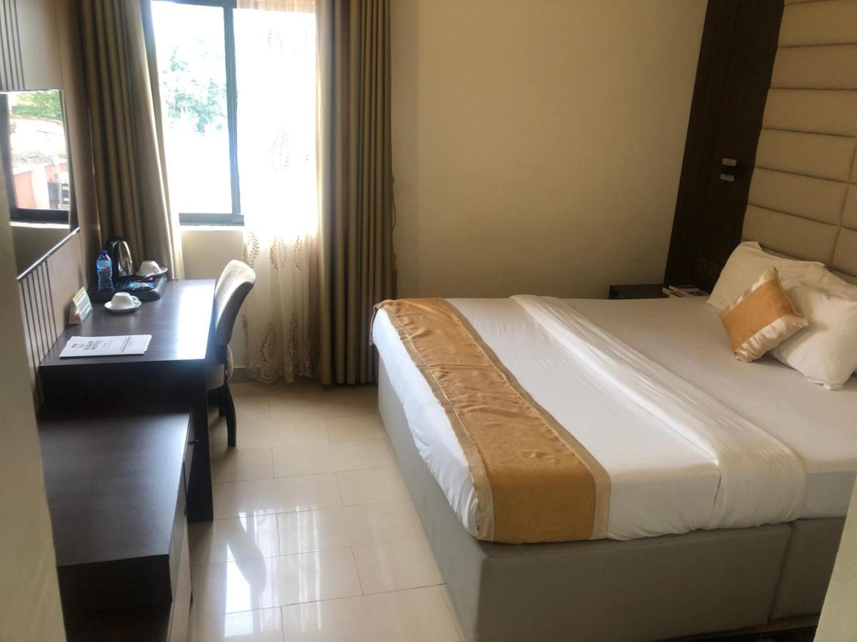 Roban Hotels Limited Enugu Exterior foto